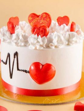 Delicious Heartline Cake